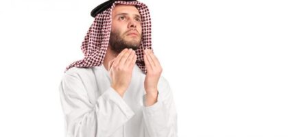شيخ مغربي لجلب الحبيب
